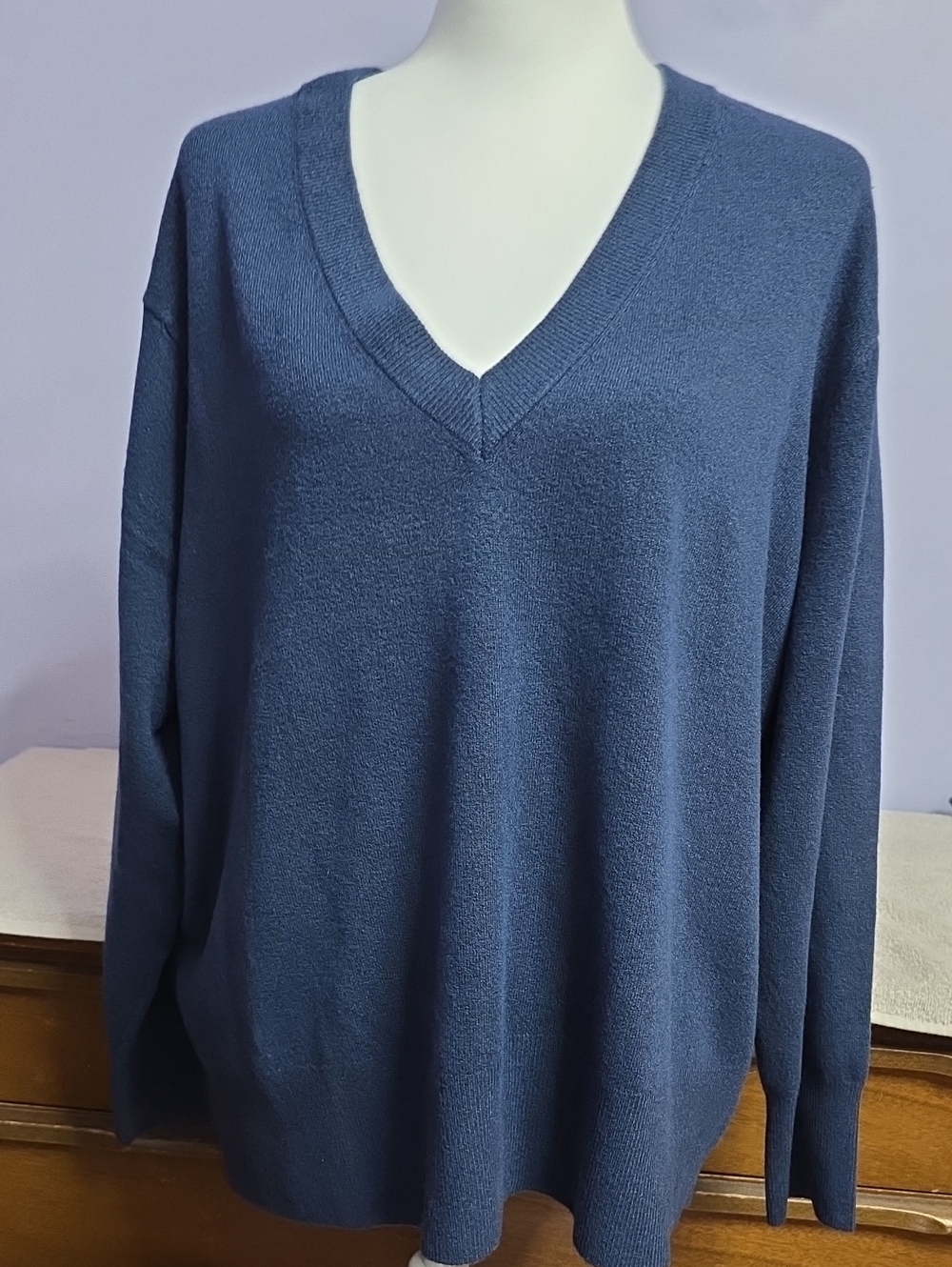 a new day Women's V-Neck Sweater in Navy Blue